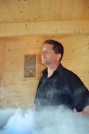 Dr. Ernst Vitek