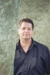 Dr. Ernst Vitek